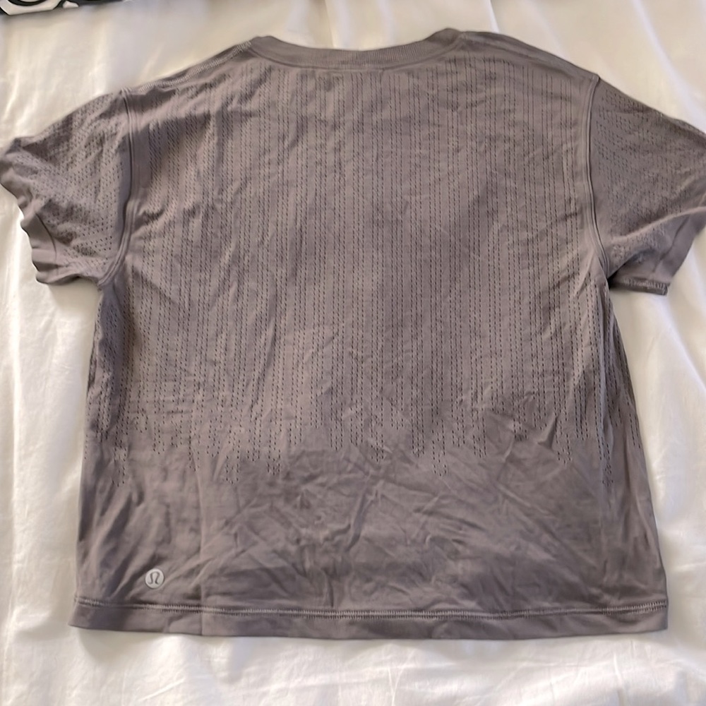 Lululemon T Shirt